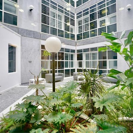 Two Bedroom - Central Peterborough Apartment - Bayard Apartments エクステリア 写真