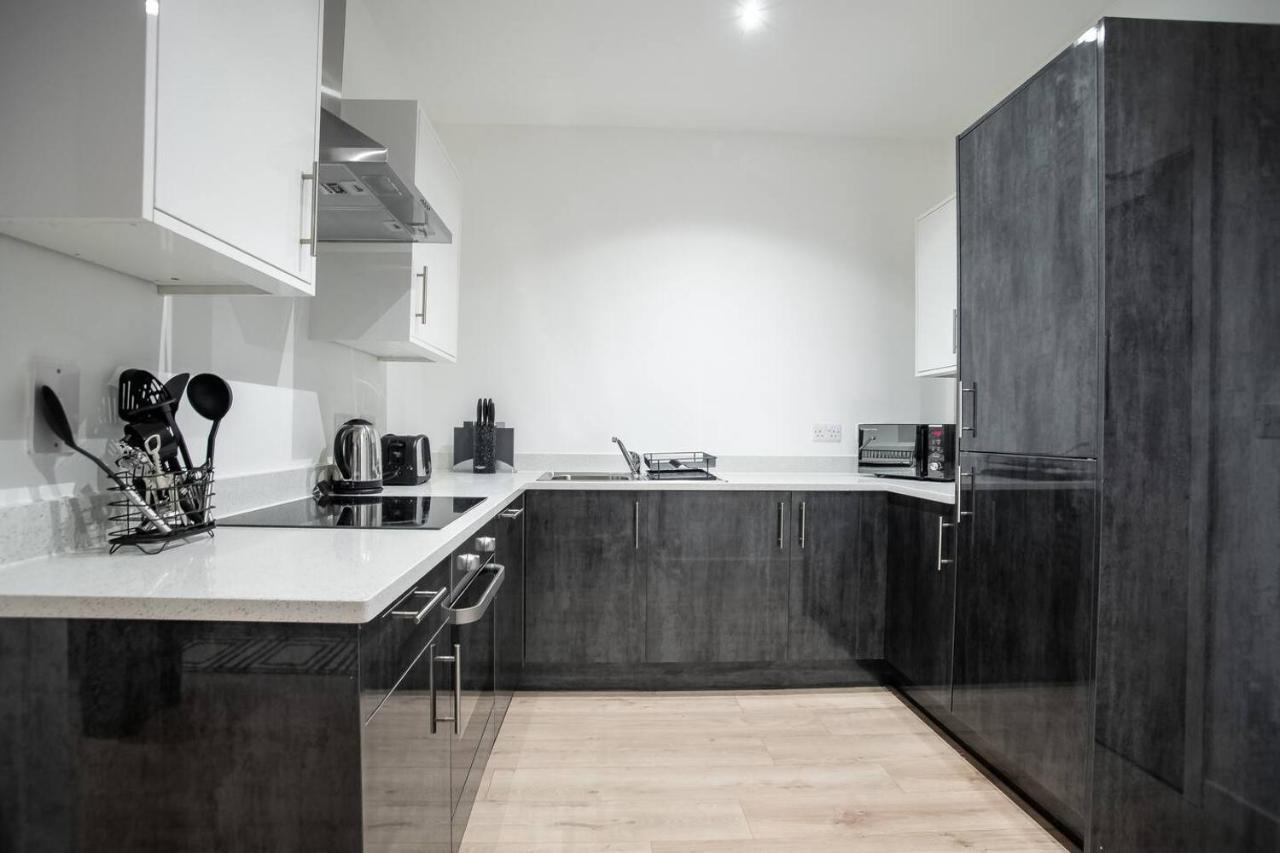 Two Bedroom - Central Peterborough Apartment - Bayard Apartments エクステリア 写真