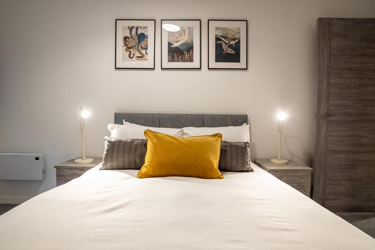 Two Bedroom - Central Peterborough Apartment - Bayard Apartments エクステリア 写真
